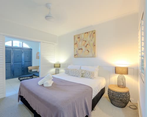 Master bedroom of a 1 or 2 bedroom courtyard apartment at Mango Lagoon Resort, Palm Cove Cairns.